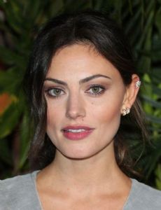 Phoebe Tonkin